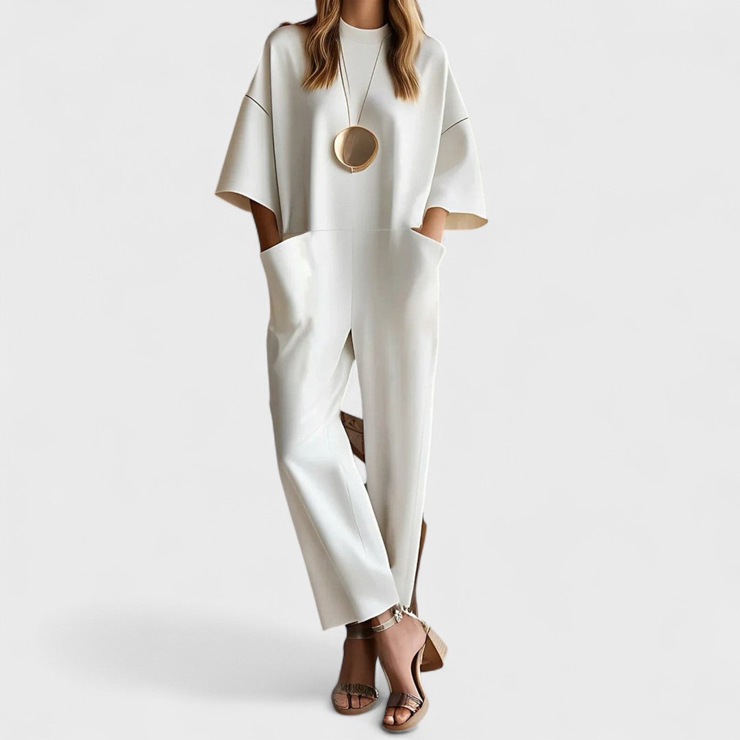 Emmy - Elegante tuta con maniche corte