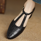 Małgorzata – Scarpe classiche in pelle T-strap con dettaglio intrecciato
