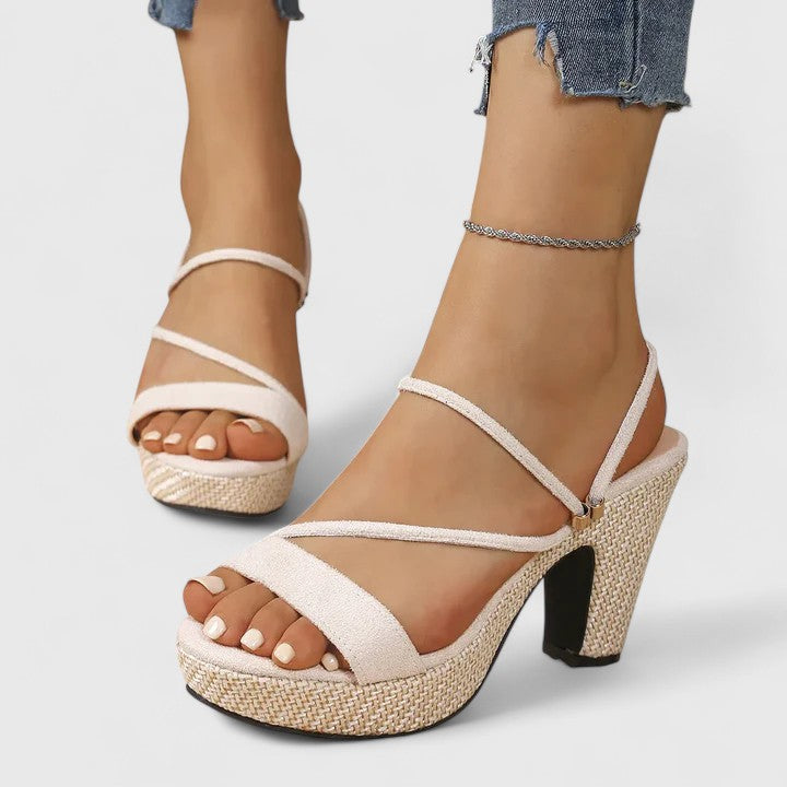 Oliwia – Sandali Eleganti con Tacco e Cinghie