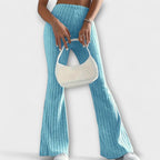 Anna – pantaloni a campana con una delicata struttura
