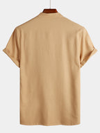 Camicia da uomo a maniche corte in tinta unita con colletto alla coreana e tasca frontale
