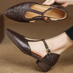Małgorzata – Scarpe classiche in pelle T-strap con dettaglio intrecciato