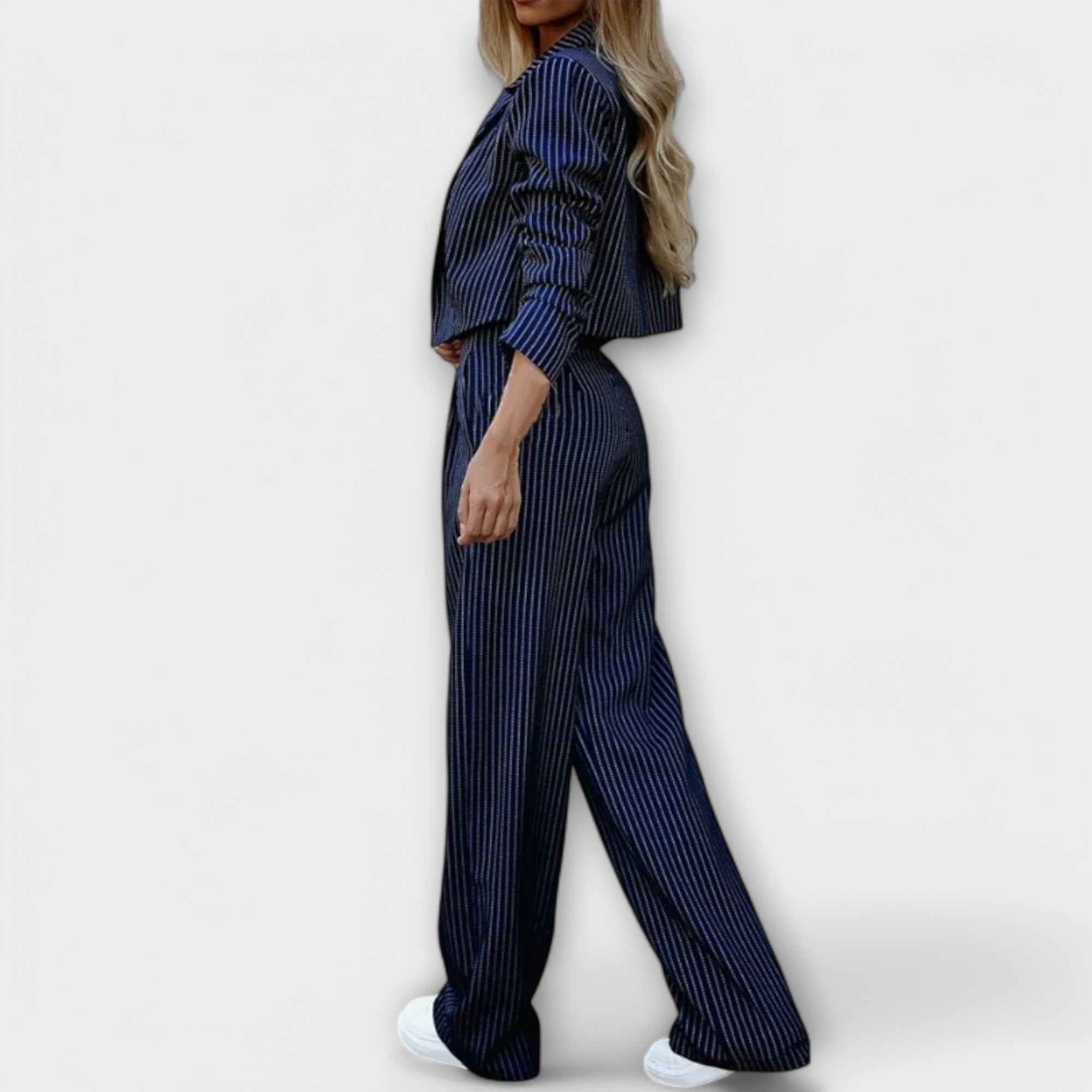 Maria – completo elegante a righe per donna