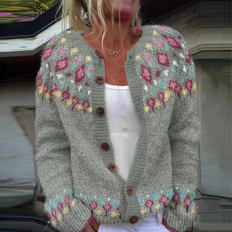 Manuela | Cardigan salvia con motivo rosa – cardigan nordico da donna | Erminia Boutique Bologna