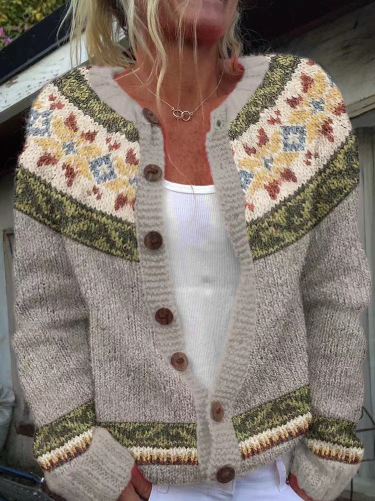 Lucrezia | Cardigan panna con motivo verde e senape – cardigan nordico da donna | Erminia Boutique Bologna