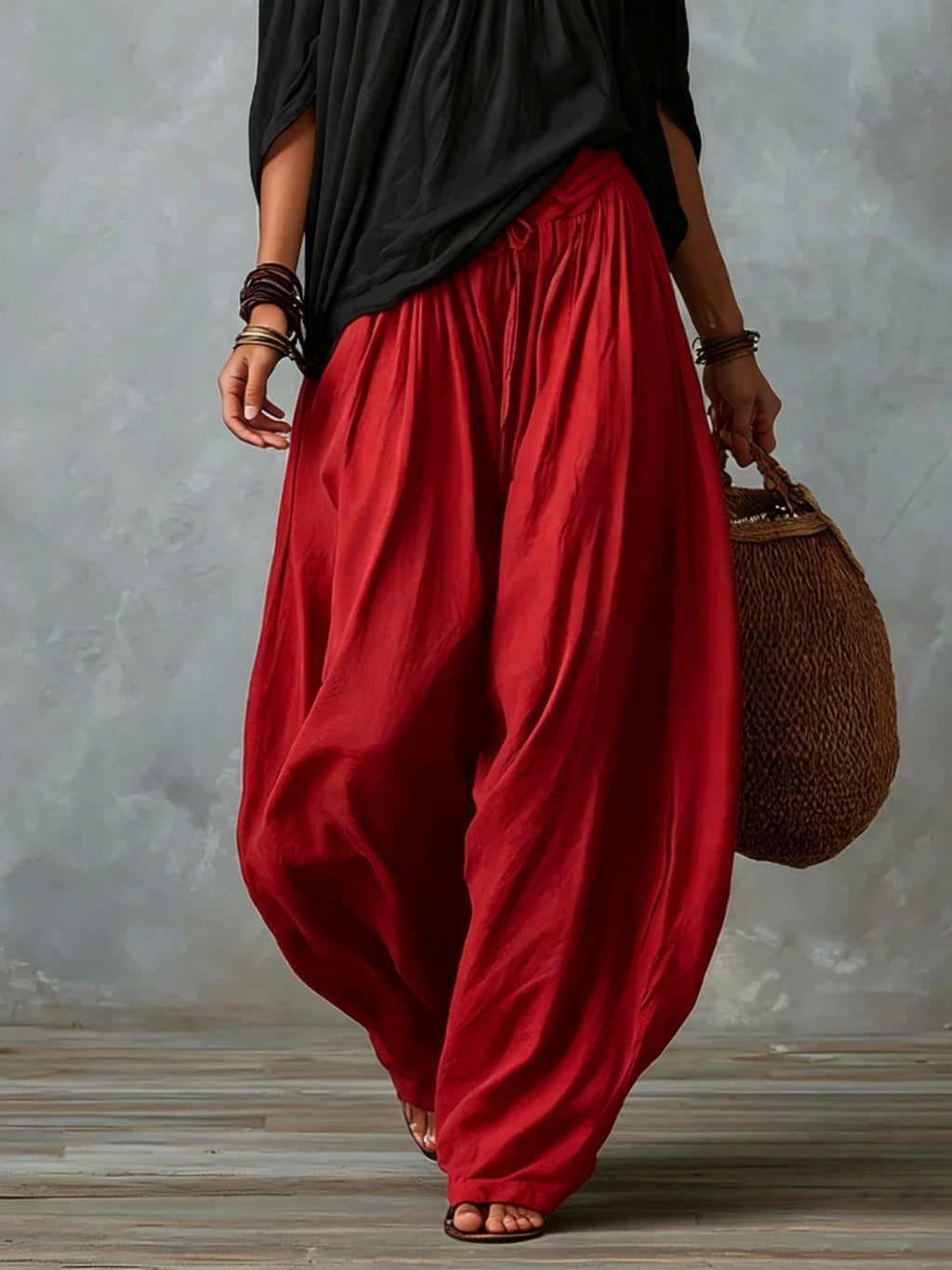 Natalia - Top Corto con Spalline e Pantaloni Lanterne