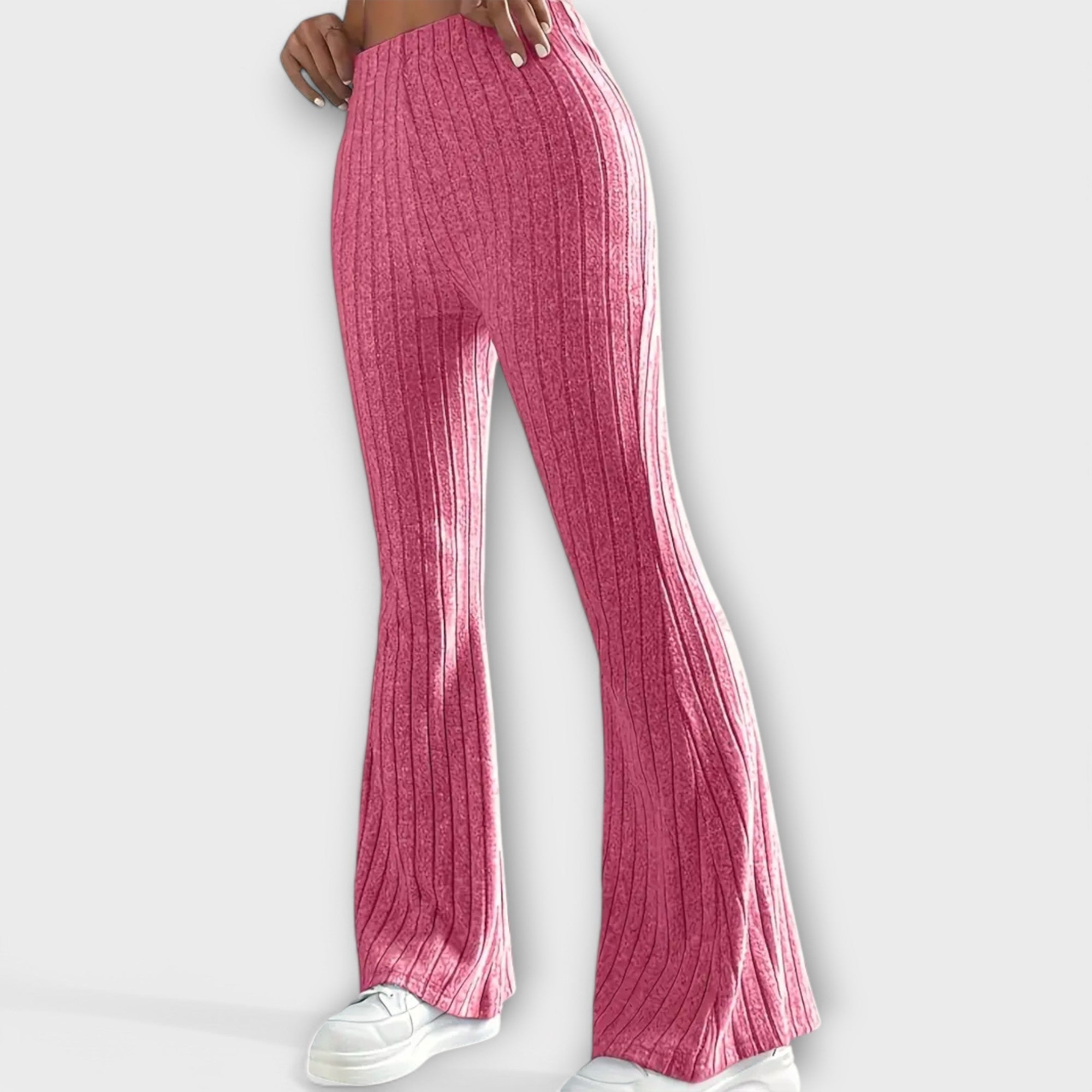 Anna – pantaloni a campana con una delicata struttura