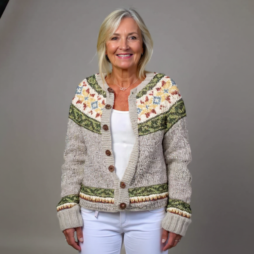 Lucrezia | Cardigan panna con motivo verde e senape – cardigan nordico da donna | Erminia Boutique Bologna