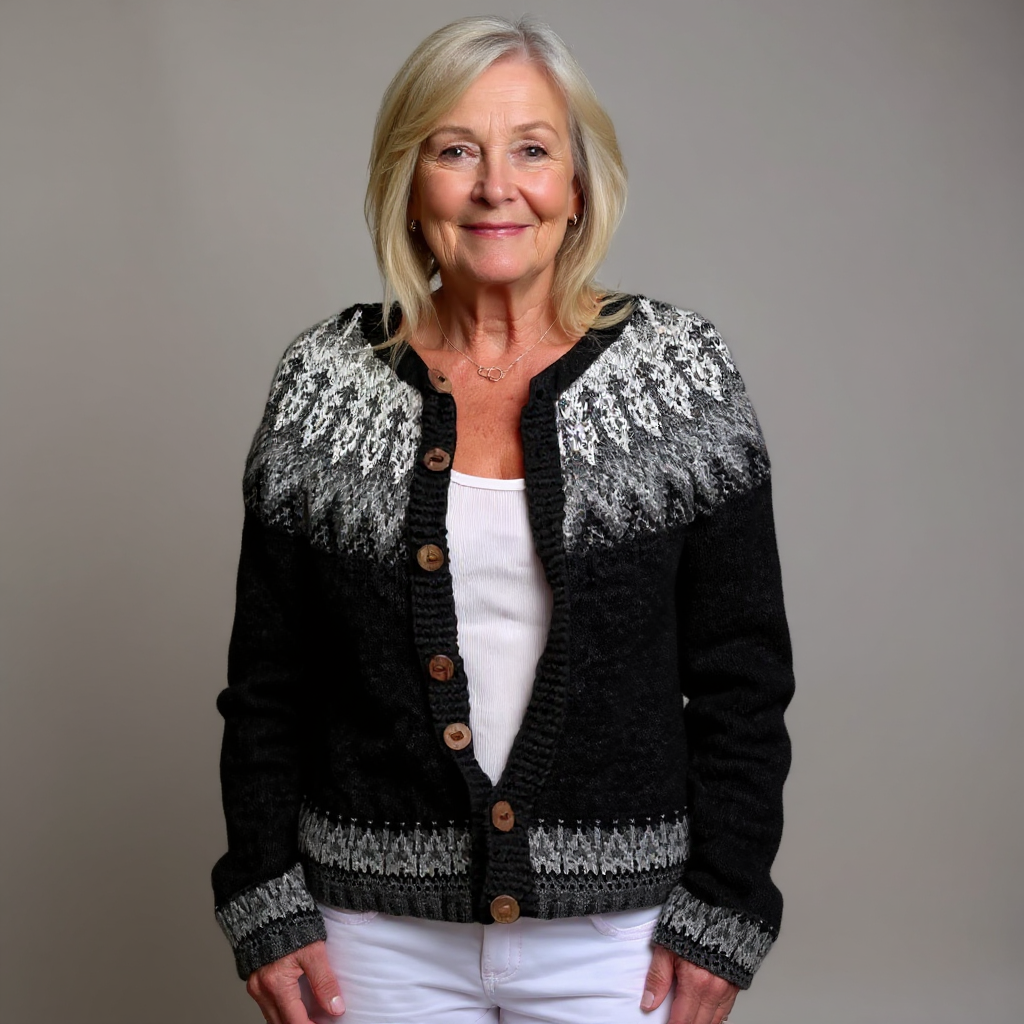 Cristiana | Cardigan nero con motivo grigio – cardigan nordico da donna | Erminia Boutique Bologna