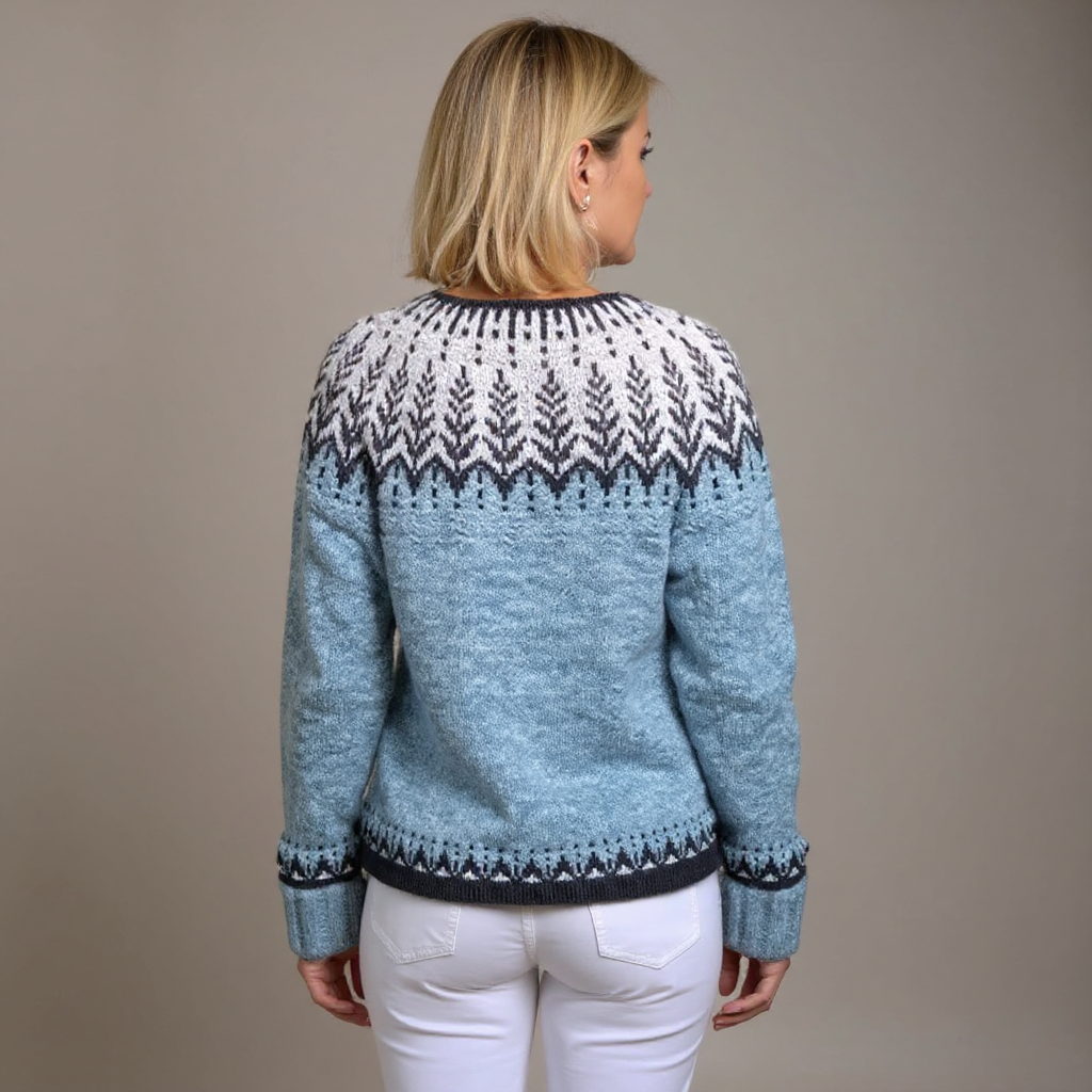 Pierina | Cardigan azzurro con sprone bianco – cardigan nordico da donna | Erminia Boutique Bologna