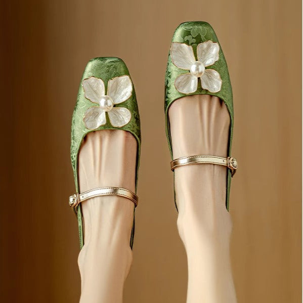 Matylda – Eleganti scarpe da donna con dettaglio floreale