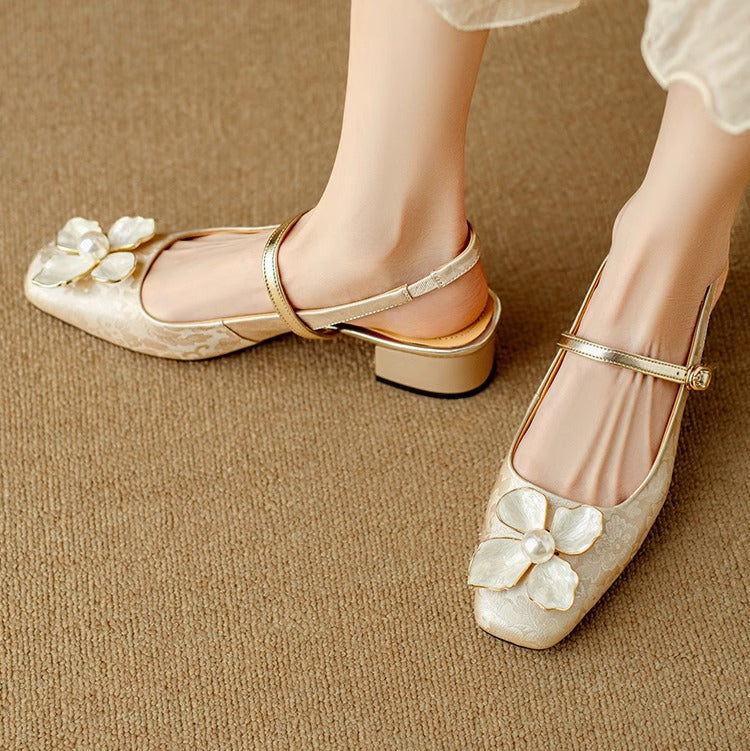 Matylda – Eleganti scarpe da donna con dettaglio floreale